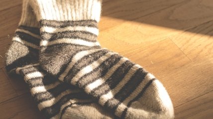 Как "приручить" носки: 5 лайфхаков для тех, кому надоело ходить в разных