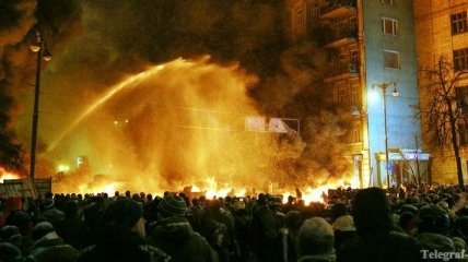 В центре Киева пожарные потушили огонь
