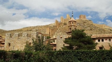 Одна из самых красивых деревень Испании (Фото)