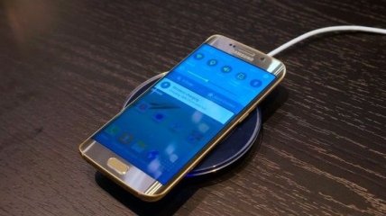 Galaxy S6 и Galaxy S6 Edge поставляются с беспроводной зарядкой