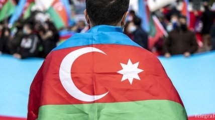 У Баку зізналися, що громадяни Азербайджану самі просяться воювати проти Вірменії