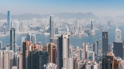 Жителі Гонконгу страйкують попри пандемію