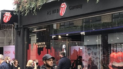 "Вечный оптимизм": у Rolling Stones появился свой специализированный магазин