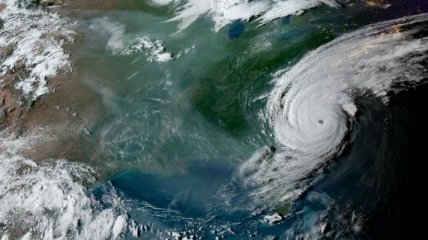 Метеорологи создали видео с ураганом Дориан (Видео)