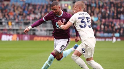 Александр Зинченко в матче против "Бернли"