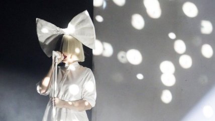 Sia тяжело больна: от чего страдает австралийская певица (Фото)
