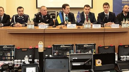ЕС передала украинским криминалистам современное снаряжение (Видео)