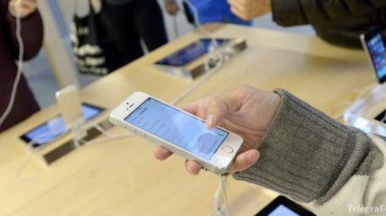 Ученые изобрели к iPhone чехол с "вакуумным" креплением