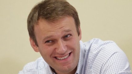 Алексей Навальный заплатил штраф за срезанный электронный браслет