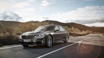 BMW M760i xDrive готовится к дебюту