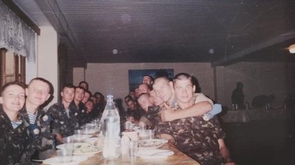 Надежда Савченко показала свое армейское фото 20-летней давности