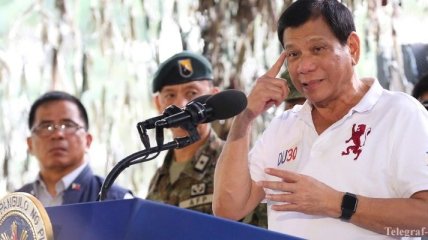 Филиппинский президент извинился за сравнение себя с Гитлером