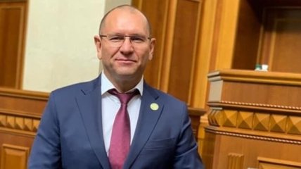 Стало известно о причастности "слуги народа" к инициативе Лукашенко "травить" украинцев "Спутником V" (документ)