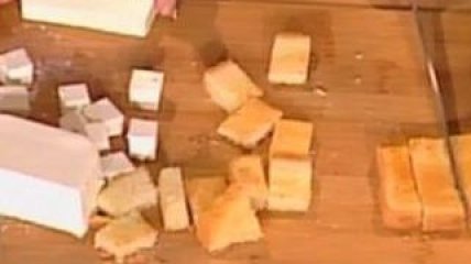 Зеленый салат с яйцом пашот