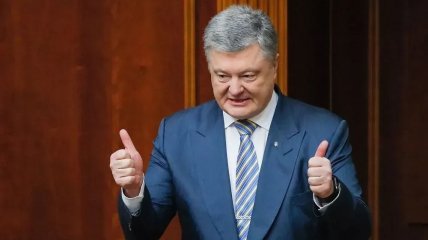 Порошенко доручив "зам’яти" скандал із затриманням його депутата з 1,5 млн дол. готівкою, — експерт