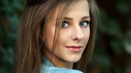 25-річна зірка "Татусевих дочок" Ліза Арзамасова закрутила роман зі старшим на 21 рік чоловіком