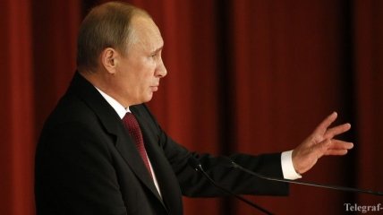 Президент РФ требует не допустить влияния извне на умы молодых россиян