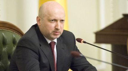 Турчинов предлагает отменить закон об особом статусе части Донбасса