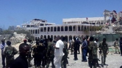 В отеле Сомали боевики организовали теракт и убили пять человек