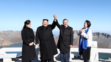 Мун Чжэ Ин в КНДР призвал к объединению двух Корей 