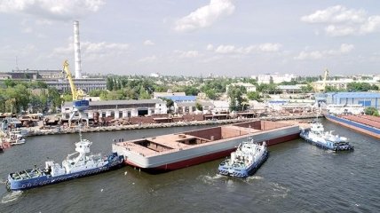 В Николаеве спустили на воду самое большое судно за всю независимость Украины