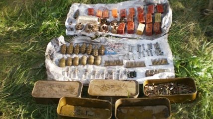 Возле Соледара в Донецкой области обнаружен схрон с боеприпасами