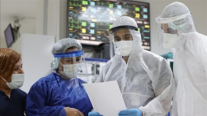 Среди инфицированных в Украине за сутки - более полусотни медиков.