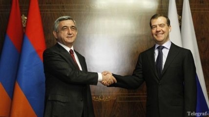 Президент Армении поздравил Дмитрия Медведева с Днем рождения 