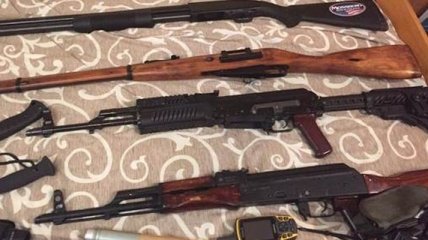 СБУ изъяла арсенал оружия у группы, готовившей убийство Авакова