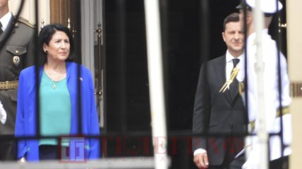 Зеленський зустрічається з Зурабішвілі: кортеж президента Грузії потрапив на відео