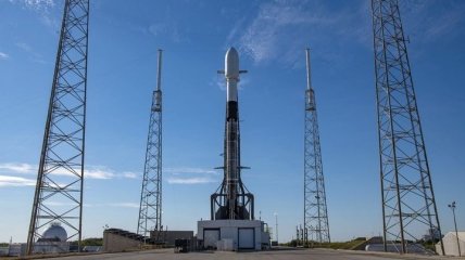 SpaceX провела самый массовый запуск спутников в истории (видео)