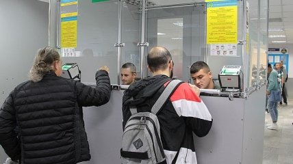 Пойман иностранец с поддельным паспортом, который пытался въехать в Украину