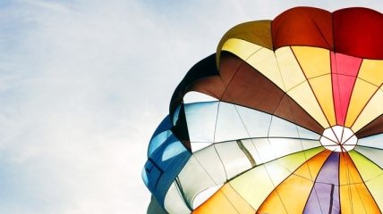 Как изобрели парашют?