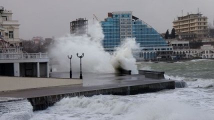 Азовское и Черное моря сегодня будет штормить