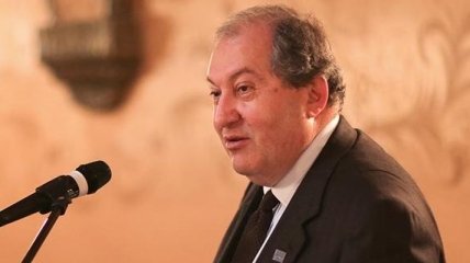 Президент Армении Саркисян принял отставку правительства 