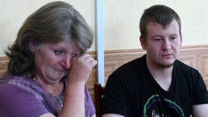 Мама осужденного в Украине Агеева обратилась к Трампу и Путину