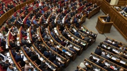 Комитет Рады рекомендует нардепам рассмотреть проект постановления о недоверии Рябошапке