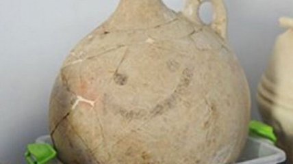 В Турции археологи обнаружили самый древний смайлик в мире