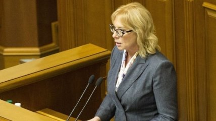 Порошенко поручил Денисовой посетить политзаключенных 