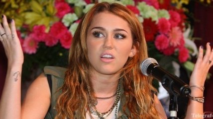 Miley Cyrus перепела хит Долли Партон "Jolene" (Видео)
