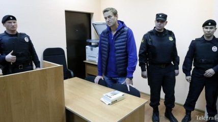 Российского оппозиционера Навального выпустили на свободу