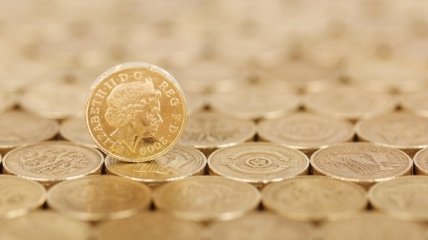 Приостановка работы правительства Британии: фунт упал до шестидневного минимума