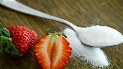 "Недостаточно просто убрать сахар из рациона": диетолог назвал сахарозаменители, которые считаются безопасными 