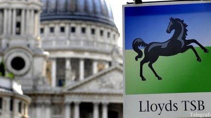 Британские банки ограничивают бонусы