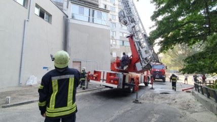 На Днепропетровщине пожарные вытащили из огня пенсионера