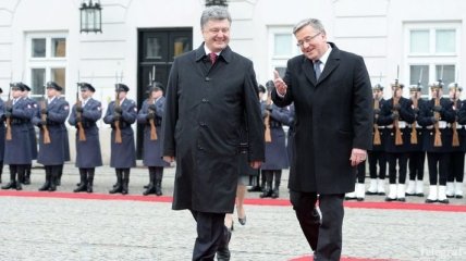 Президенты Украины и Польши проводят встречу в Варшаве