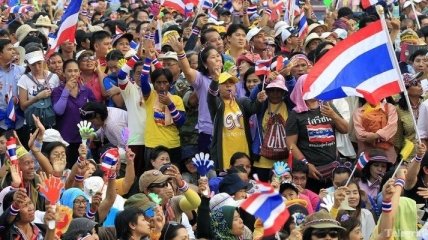 В Таиланде оппозиционеры вновь пройдут по Бангкоку