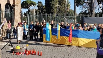 В Риме украинцы с итальянцами почтили память Небесной Сотни