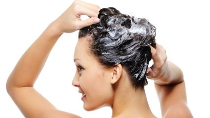 Узнайте, как правильно мыть волосы