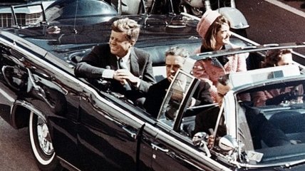 Номерной знак машины президента Кеннеди ушел с молотка за $100 тысяч